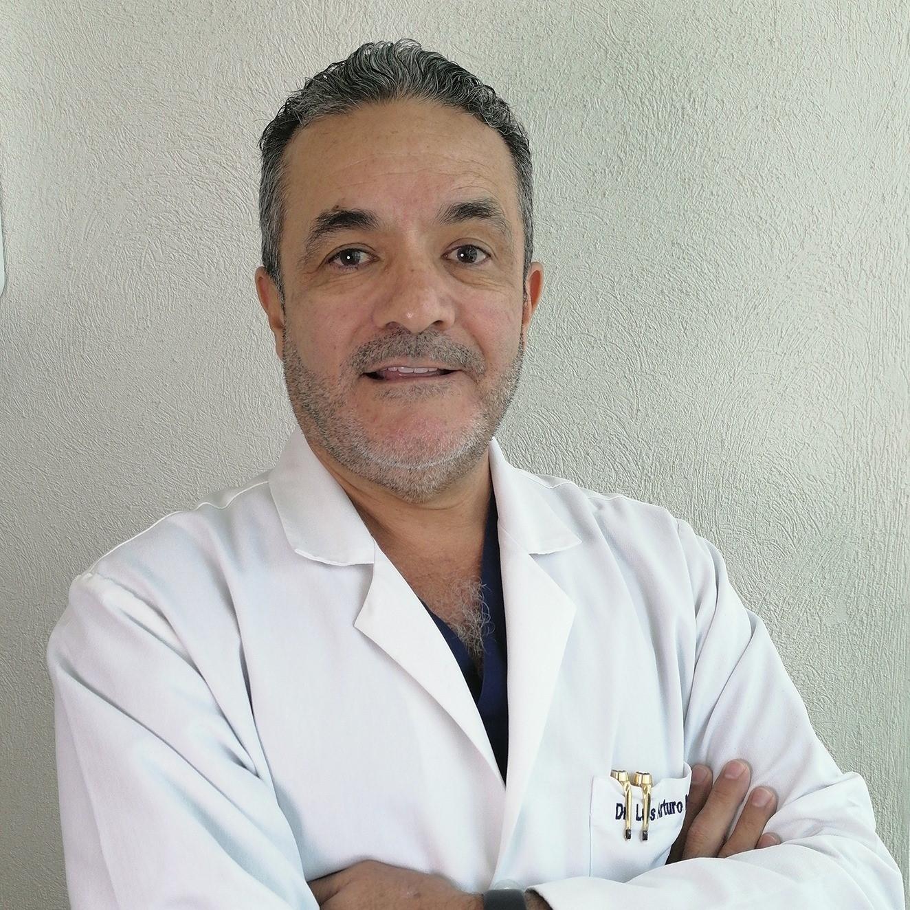 Dr. Luis Arturo Ruvalcaba Castellón