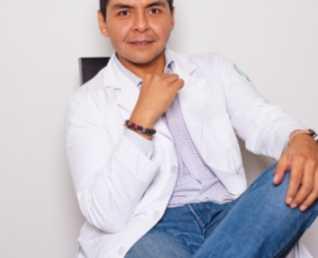 Dr. Israel Sánchez Villavicencio